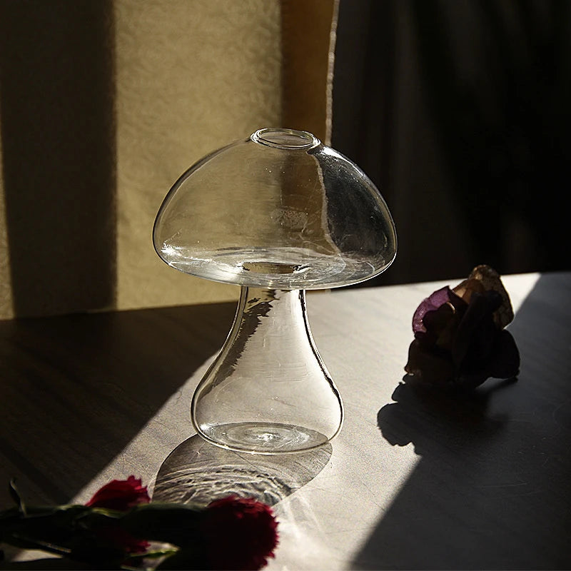 Taça de vidro formato cogumelo